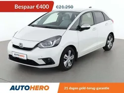 Wit, metallic lak Gebruikt 2022 Honda Jazz Executive Hatchback | € 19.549 (Super prijs)