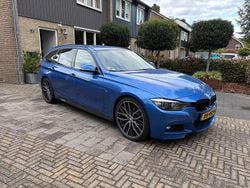 Blauw Gebruikt 2019 BMW 318 M Sport Stationwagen | € 19.500 (Eerlijke prijs)