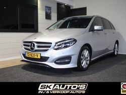 Grijs, metallic lak Gebruikt 2018 Mercedes B180 Ambition MPV | € 19.995 (Eerlijke prijs)