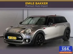 Grijs, metallic lak Gebruikt 2016 Mini Cooper D Clubman Business Stationwagen | € 9.950