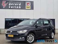 Zwart Gebruikt 2018 VW Touran Comfortline MPV | € 18.950 (Eerlijke prijs)