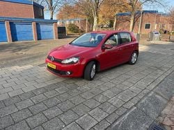 Rood Gebruikt 2010 VW Golf VI Highline Hatchback | € 4.900 (Goede deal)