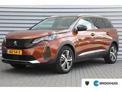 Bruin Gebruikt 2022 Peugeot 5008 Allure MPV | € 27.900 (Eerlijke prijs)