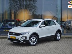Grijs Gebruikt 2023 VW T-Roc Life SUV | € 22.950 (Super prijs)