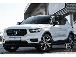 Wit Gebruikt 2021 Volvo XC40 R-Design SUV | € 35.910 (Iets duurder)