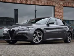Grijs Gebruikt 2020 Alfa Romeo Giulia Sedan | € 24.750