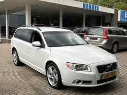 Wit Gebruikt 2009 Volvo V70 Momentum Stationwagen | € 16.750 (Iets duurder)