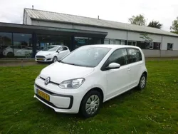 Wit Gebruikt 2018 VW up! move up! Hatchback | € 7.250 (Eerlijke prijs)