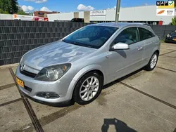 Grijs Gebruikt 2005 Opel Astra GTC Enjoy Hatchback | € 499 (Eerlijke prijs)