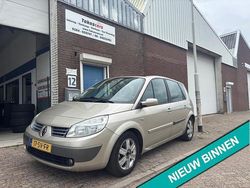 Beige Gebruikt 2006 Renault Scénic II Luxe MPV | € 1.549 (Goede deal)