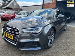 Grijs, metallic lak Gebruikt 2019 Audi A3 S-Line Sedan | € 20.950 (Duur)