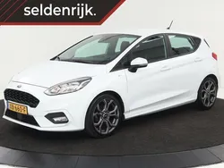 Wit Gebruikt 2018 Ford Fiesta ST-Line Hatchback | € 8.900 (Eerlijke prijs)