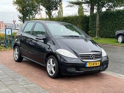 Zwart Gebruikt 2011 Mercedes A160 Business MPV | € 2.950 (Iets duurder)