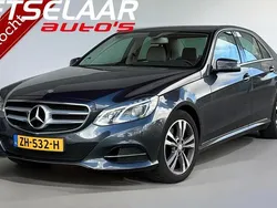 Grijs, metallic lak Gebruikt 2013 Mercedes E250 Ambition Sedan | € 18.994 (Eerlijke prijs)