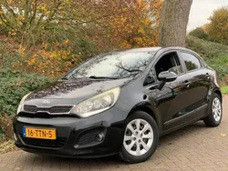Zwart Gebruikt 2012 Kia Rio Plus Hatchback | € 7.990 (Eerlijke prijs)