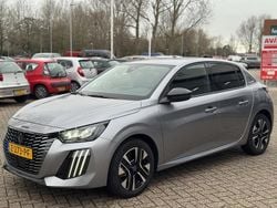 Grijs Gebruikt 2024 Peugeot 208 Allure Hatchback | € 21.950 (Goede deal)