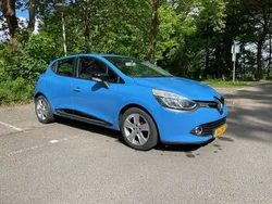 Blauw Gebruikt 2013 Renault Clio IV Expression Hatchback | € 5.900 (Goede deal)