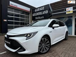 Wit Gebruikt 2020 Toyota Corolla Stationwagen | € 19.999 (Eerlijke prijs)