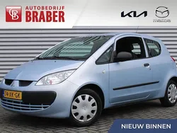 Blauw, metallic lak Gebruikt 2007 Mitsubishi Colt Hatchback | € 3.333 (Iets duurder)