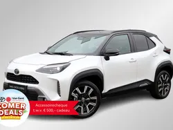 Wit Gebruikt 2024 Toyota Yaris Cross Edition SUV | € 39.999