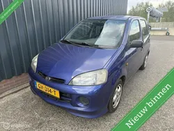 Blauw Gebruikt 2003 Daihatsu Young Rv MPV | € 599 (Eerlijke prijs)