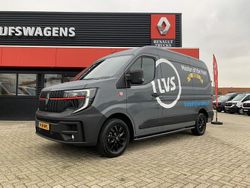 Grijs Gebruikt 2024 Renault Master | € 31.950