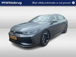 Grijs Gebruikt 2024 VW Passat Business Stationwagen | € 42.950 (Iets duurder)