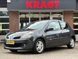 Grijs, metallic lak Gebruikt 2008 Renault Clio R.S. Dynamique Hatchback | € 1.750