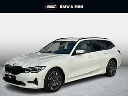 Wit Gebruikt 2019 BMW 330 Executive Stationwagen | € 29.950 (Goede deal)