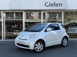 Wit Gebruikt 2010 Toyota iQ Comfort Hatchback | € 8.900 (Iets duurder)
