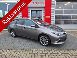 Grijs (metallic) Gebruikt 2019 Toyota Auris Touring Sports Executive Stationwagen | € 19.400 (Eerlijke prijs)