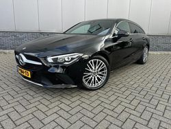 Zwart Gebruikt 2022 Mercedes CLA180 Shooting Brake Luxury Stationwagen | € 25.950 (Goede deal)