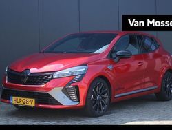 Rood Gebruikt 2025 Renault Clio V Esprit Alpine Hatchback | € 29.440 (Iets duurder)