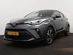 Grijs metallic Gebruikt 2023 Toyota C-HR SUV | € 28.900 (Goede deal)
