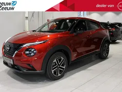 Fuji red metallic Nieuw 2025 Nissan Juke N-Connecta SUV | € 37.121 (Iets duurder)