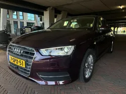Rood Gebruikt 2013 Audi A3 Sportback Ambiente Hatchback | € 12.950 (Eerlijke prijs)