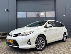 Wit Gebruikt 2013 Toyota Auris Touring Sports Stationwagen | € 7.750 (Eerlijke prijs)