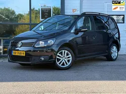 Zwart, metallic lak Gebruikt 2012 VW Touran Highline MPV | € 11.450 (Duur)