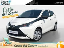 Wit Gebruikt 2018 Toyota Aygo Hatchback | € 8.740 (Eerlijke prijs)