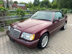 Rood Gebruikt 1995 Mercedes E320 Cabriolet | € 32.900
