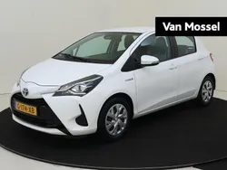 Wit Gebruikt 2020 Toyota Yaris Hybrid Active Hatchback | € 16.735 (Eerlijke prijs)