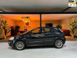 Zwart Gebruikt 2011 Fiat Punto Evo Dynamic Hatchback | € 2.990 (Eerlijke prijs)