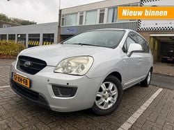 Grijs Gebruikt 2007 Kia Carens MPV | € 2.195 (Duur)