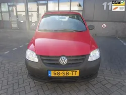 Rood Gebruikt 2005 VW Fox Trendline Hatchback | € 995 (Eerlijke prijs)