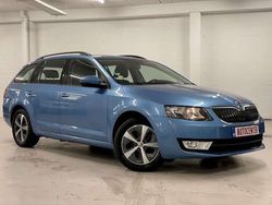 Blauw Gebruikt 2015 Skoda Octavia Stationwagen | € 9.900