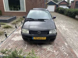 Zwart Gebruikt 2001 VW Polo Comfortline Hatchback | € 850 (Goede deal)