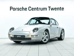 Arktischzilver metallic Gebruikt 1997 Porsche 911 Carrera 4 Coupé | € 94.900