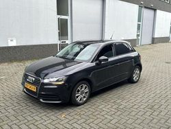 Zwart Gebruikt 2013 Audi A1 Sportback Attraction Hatchback | € 5.750 (Eerlijke prijs)