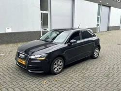 Zwart Gebruikt 2013 Audi A1 Sportback Attraction Hatchback | € 6.250 (Iets duurder)