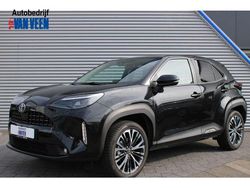 Zwart Gebruikt 2022 Toyota Yaris Cross Executive SUV | € 27.945 (Eerlijke prijs)